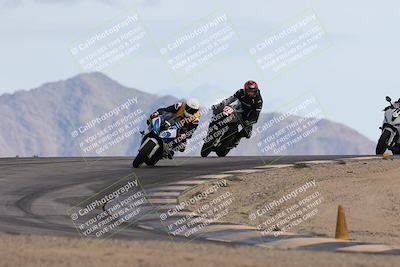 media/Nov-16-2025-Race Pace (Sun) [[8c5fa54630]]/Non Verified Riders (1st 20 Minutes)/6-Turn 12 (2pm)/